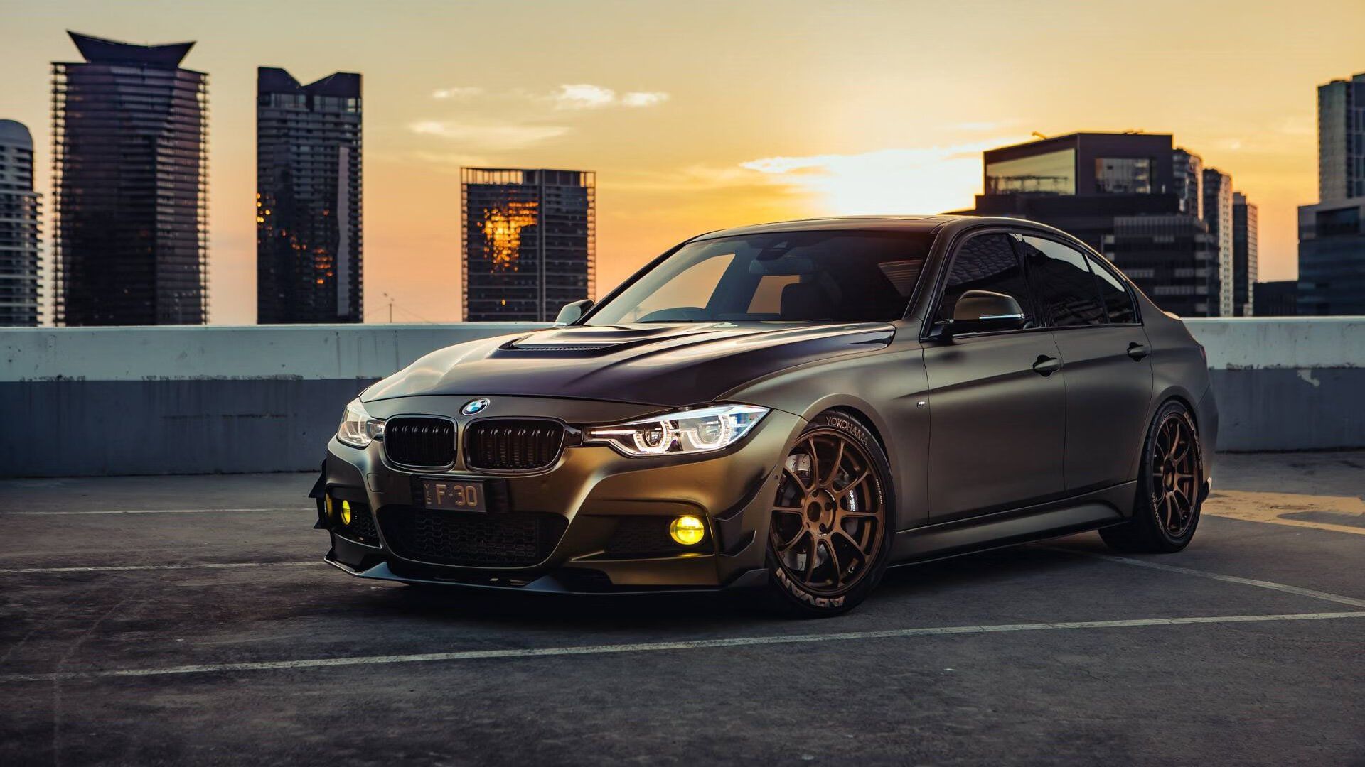 九游下载安装-_滑板运动新星崛起：极限技巧令人惊叹_，滑板新招式